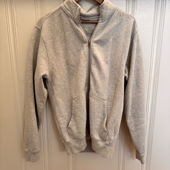 L.L. Bean Other - L. L. Bean Light Gray Zip Up Sweatshirt Kangaroo Pocket Cozy Fall Fireside